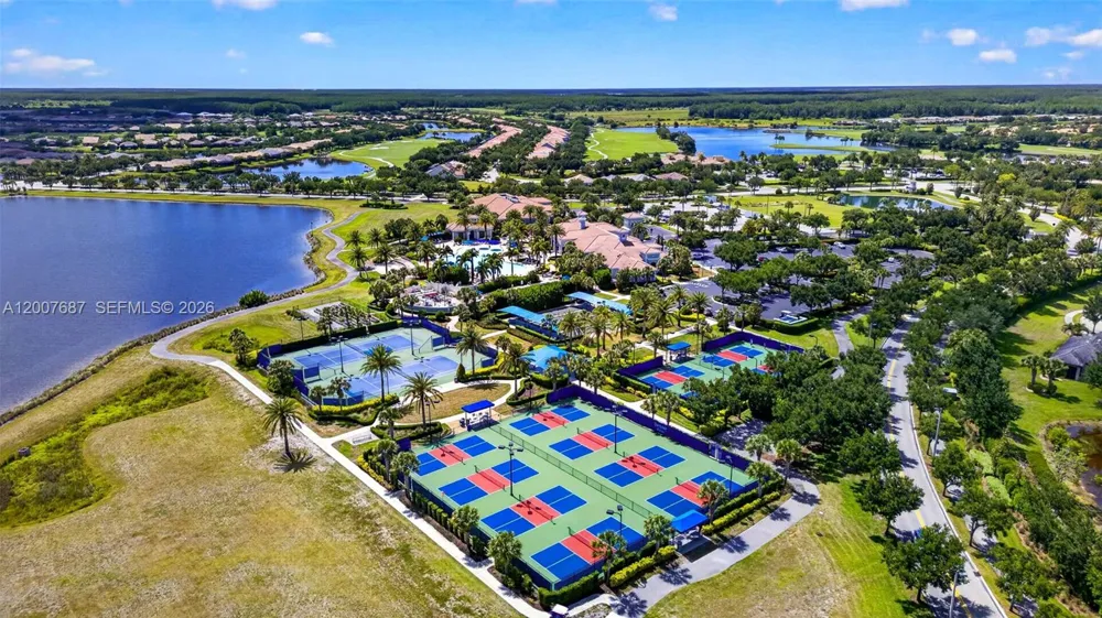 6120 Victory Dr Ave Maria, FL 34142