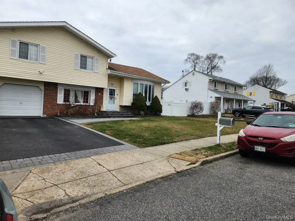 160 Bark Avenue Central Islip, NY 11722