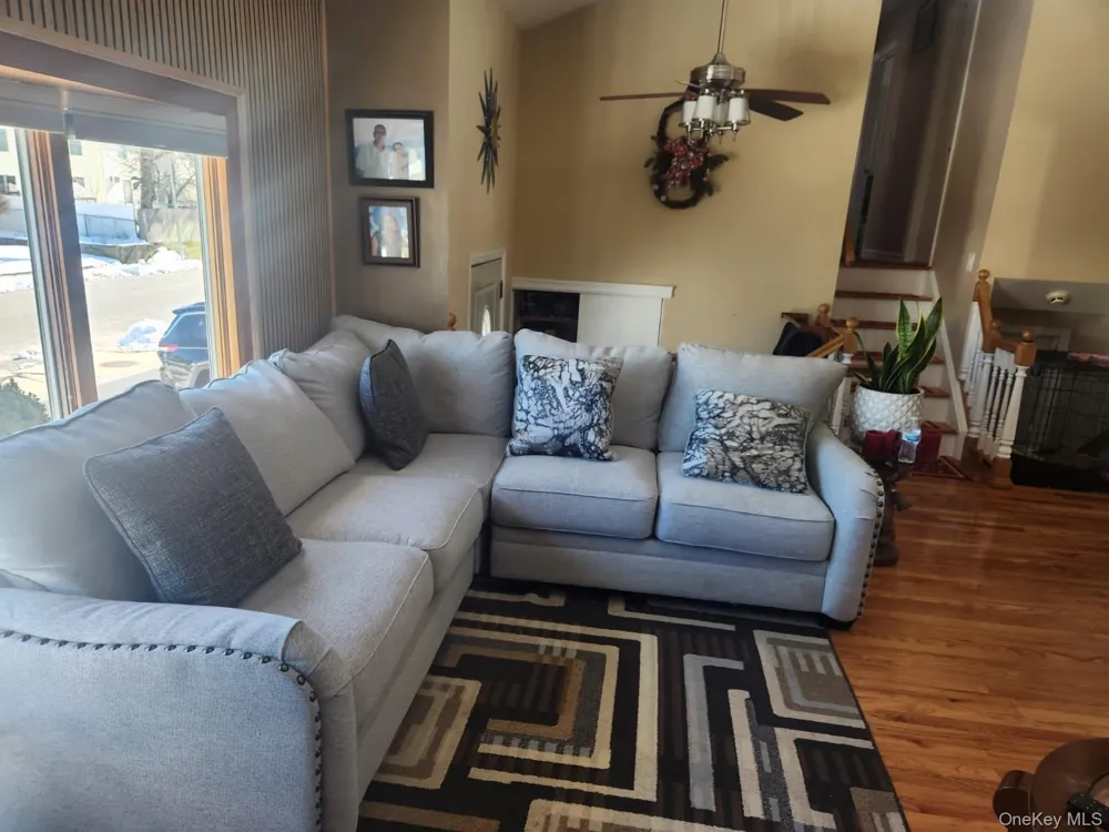 160 Bark Avenue Central Islip, NY 11722