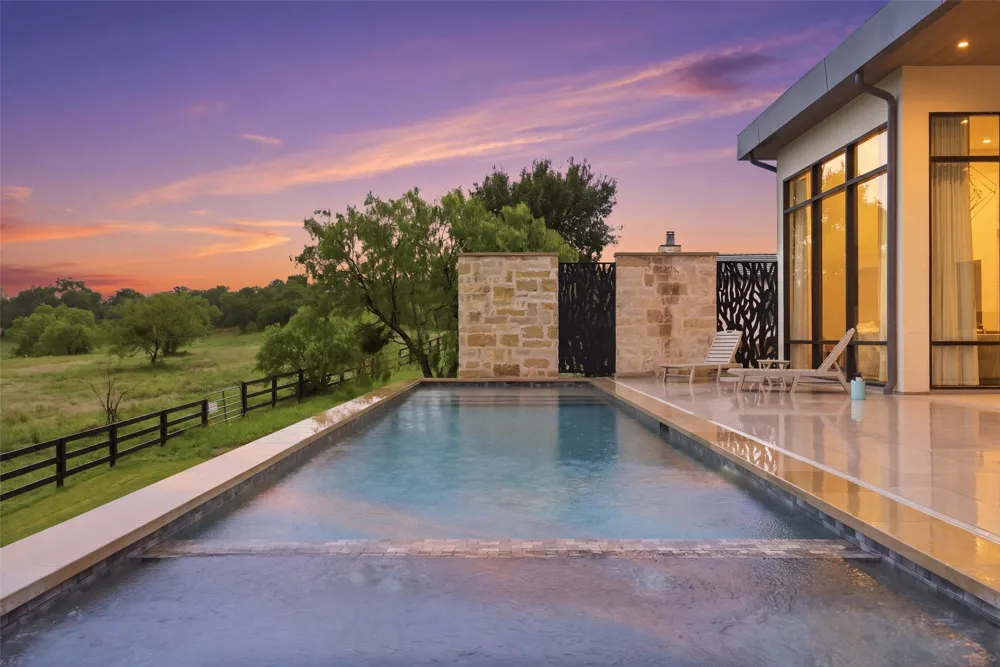 814 The Trails Parkway Horseshoe Bay, TX 78657