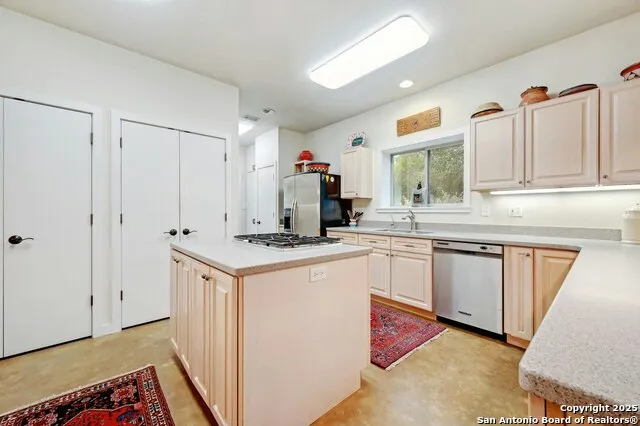 2147 TEJAS TRAIL Blanco, TX 78606