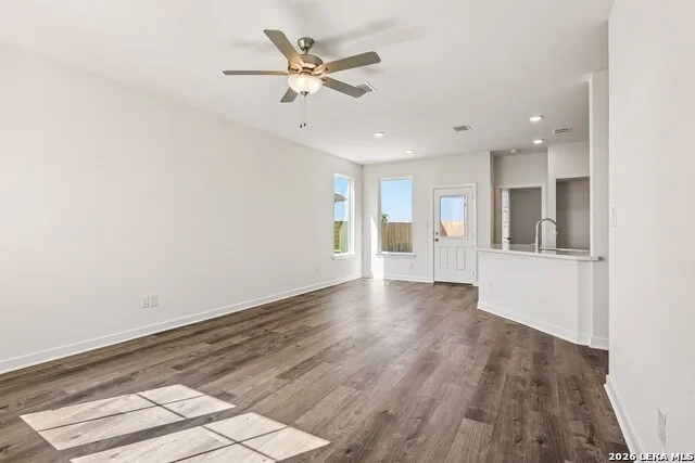 412 Honeydew Way Seguin, TX 78155