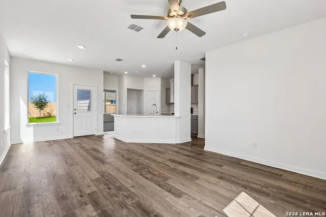 412 Honeydew Way Seguin, TX 78155