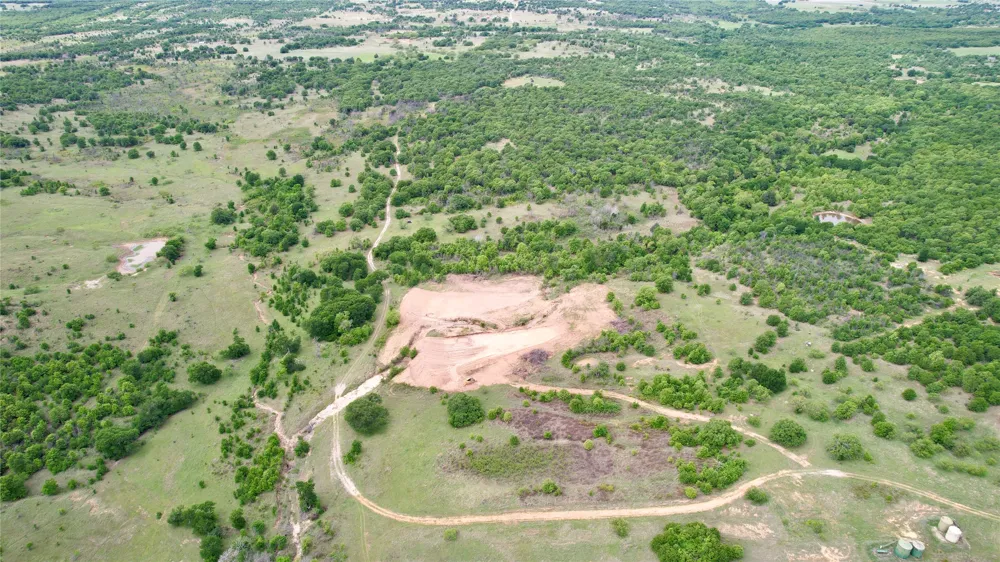 214 E Truce Road Bowie, TX 76431