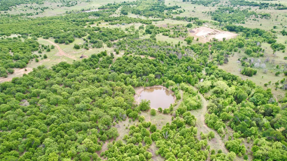 214 E Truce Road Bowie, TX 76431