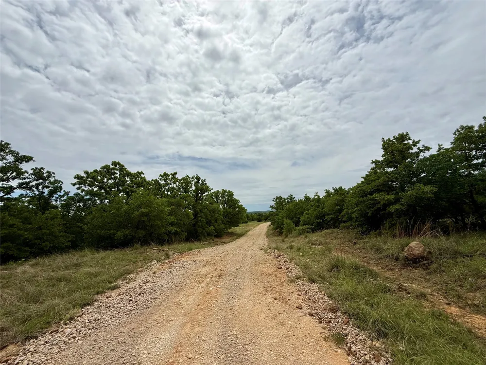 214 E Truce Road Bowie, TX 76431