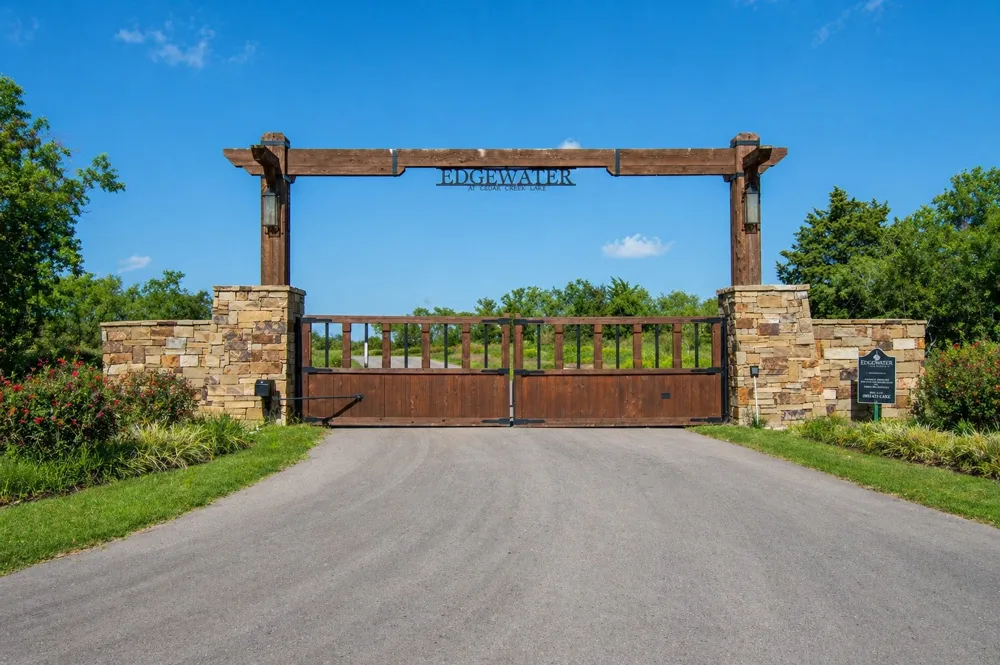 8983 Southern Shore Court Kemp, TX 75143