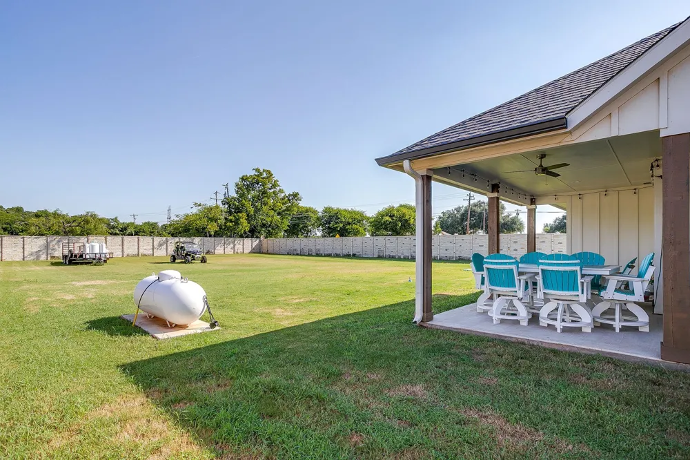 1016 County Road 337 Glen Rose, TX 76043