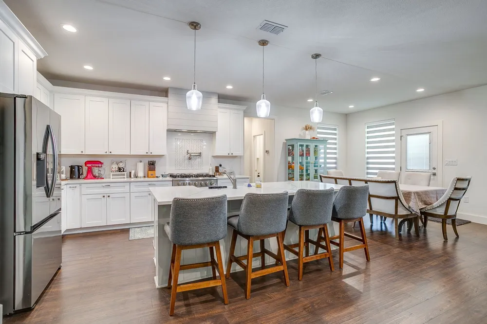 1016 County Road 337 Glen Rose, TX 76043
