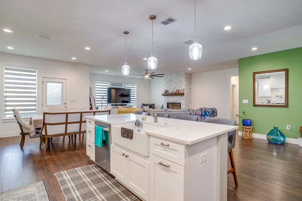1016 County Road 337 Glen Rose, TX 76043