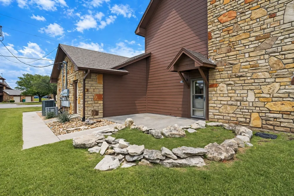303 Eagle Point Possum Kingdom Lake, TX 76449