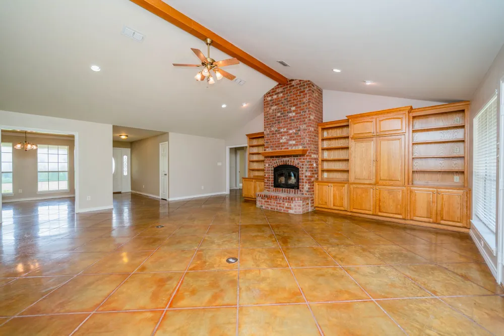 3460 Hawk Road Diana, TX 75640