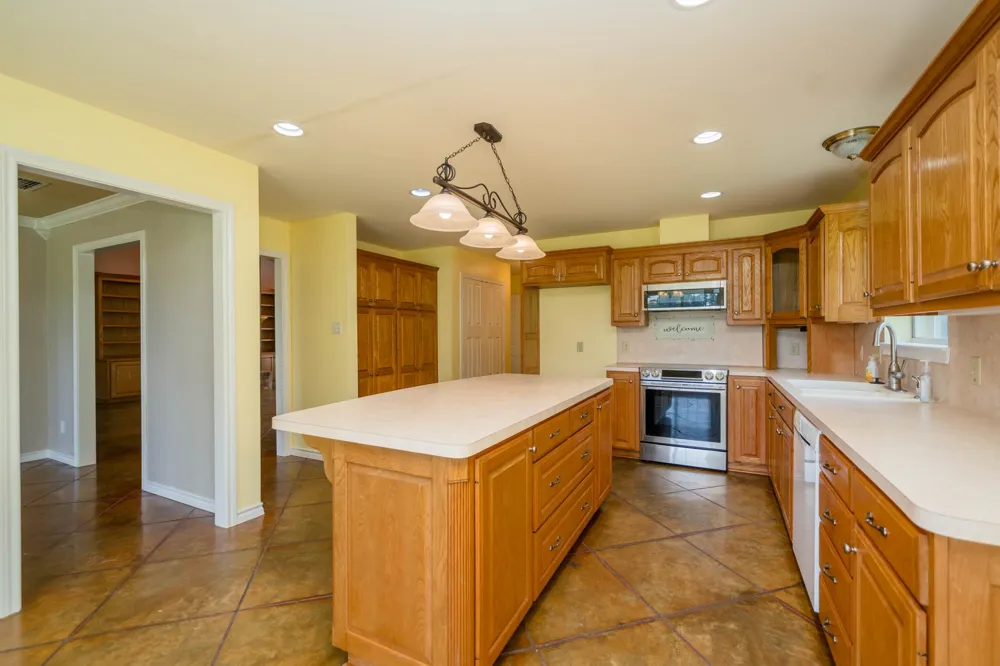3460 Hawk Road Diana, TX 75640