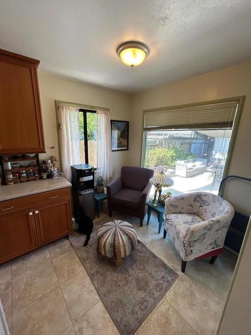 906 Bautista Drive Salinas, CA 93901