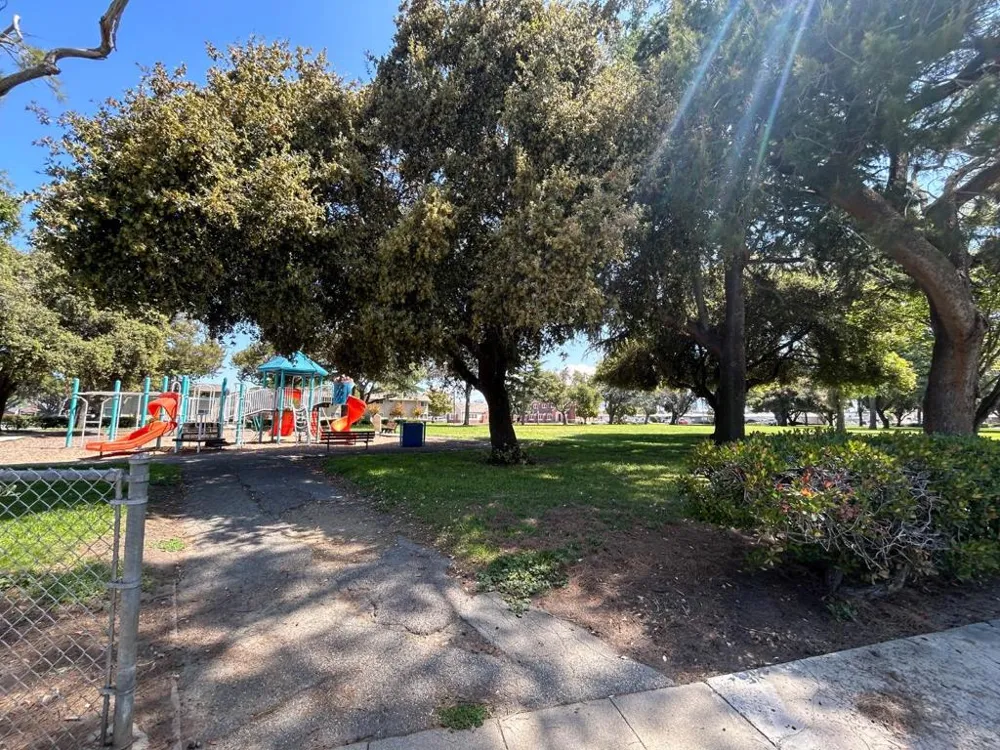906 Bautista Drive Salinas, CA 93901