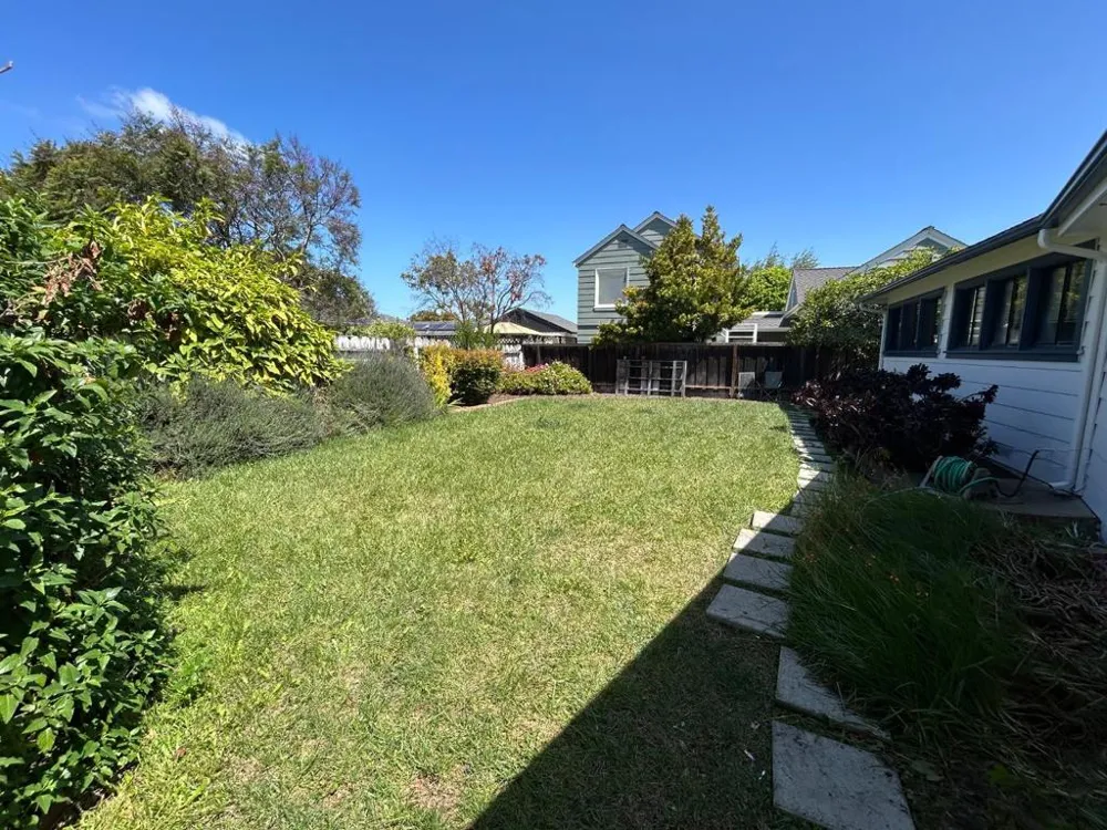 906 Bautista Drive Salinas, CA 93901