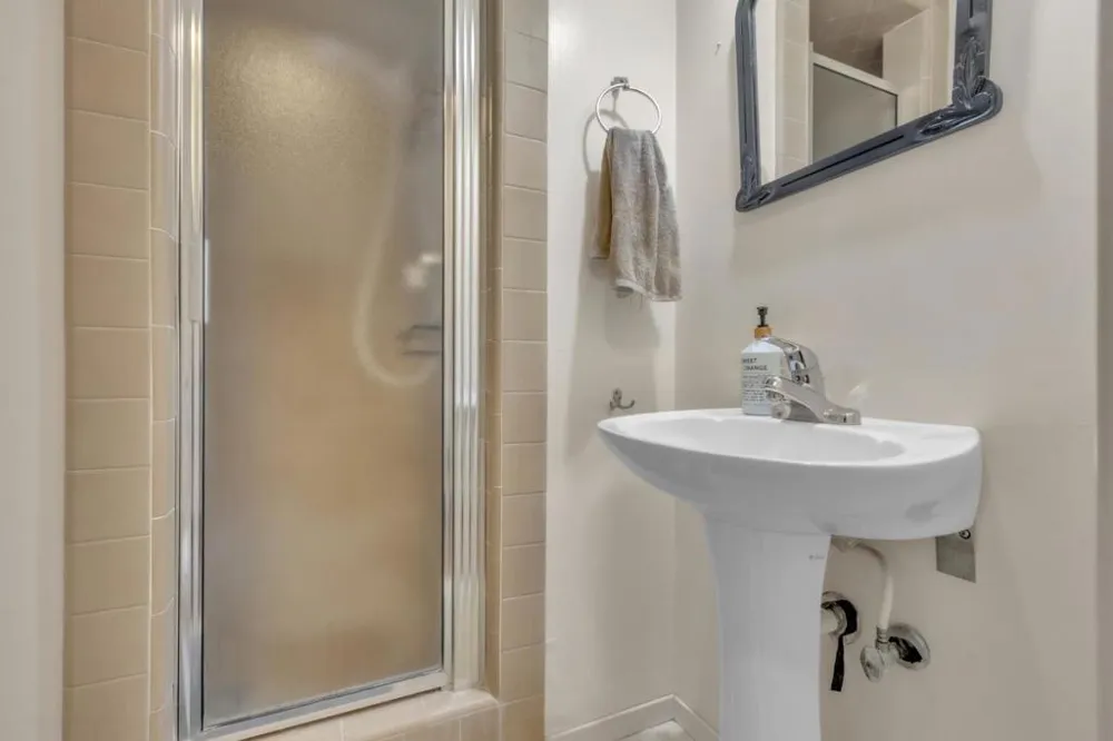 906 Bautista Drive Salinas, CA 93901