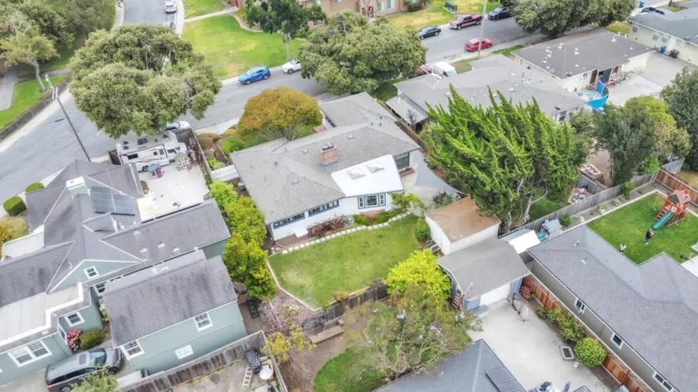 906 Bautista Drive Salinas, CA 93901