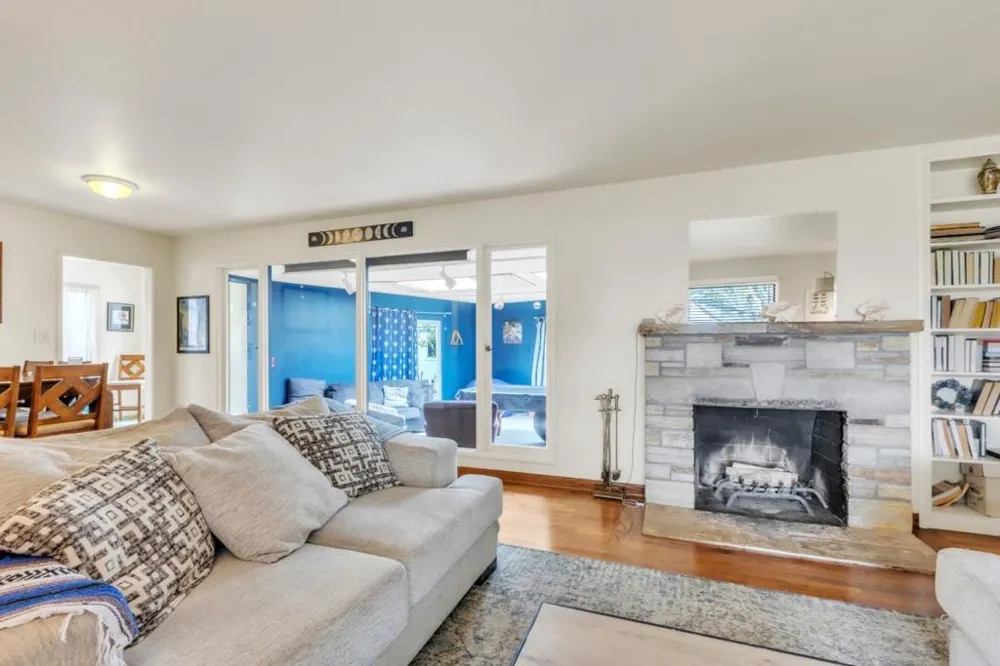 906 Bautista Drive Salinas, CA 93901