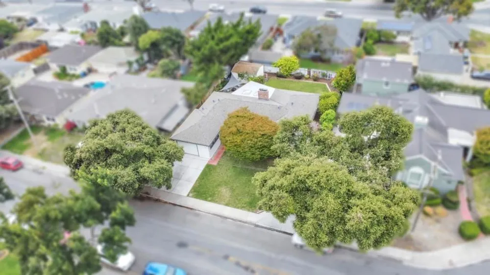 906 Bautista Drive Salinas, CA 93901