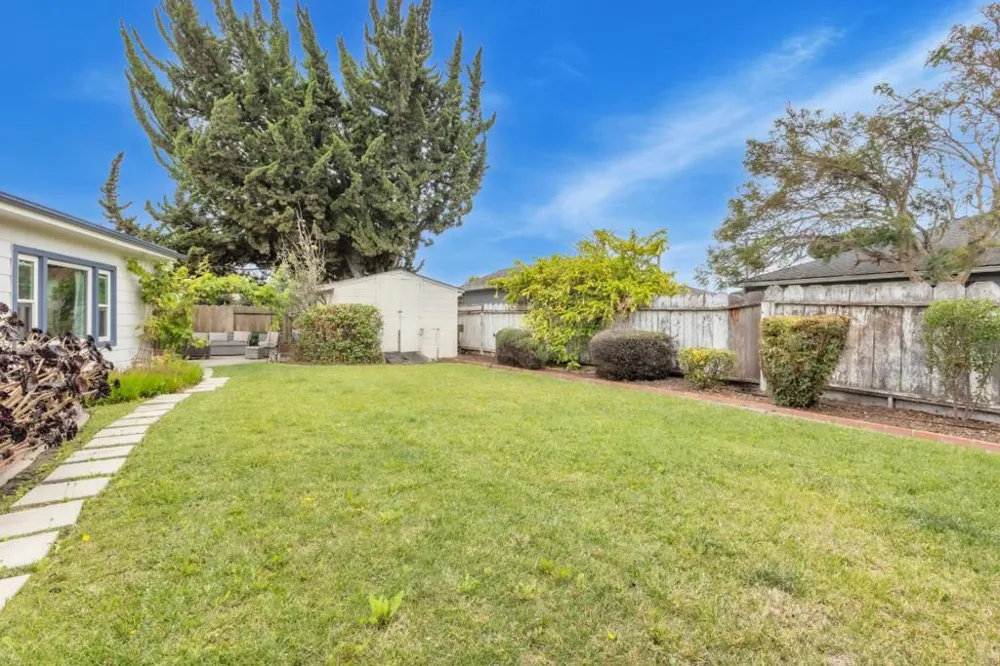 906 Bautista Drive Salinas, CA 93901