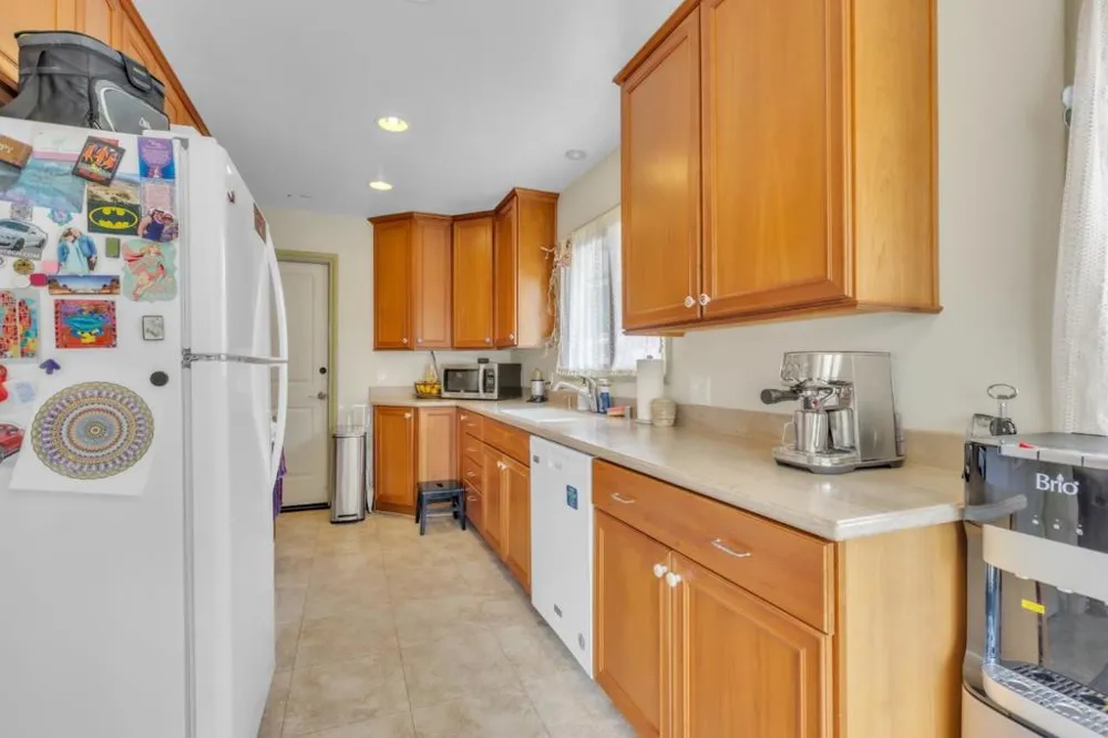 906 Bautista Drive Salinas, CA 93901