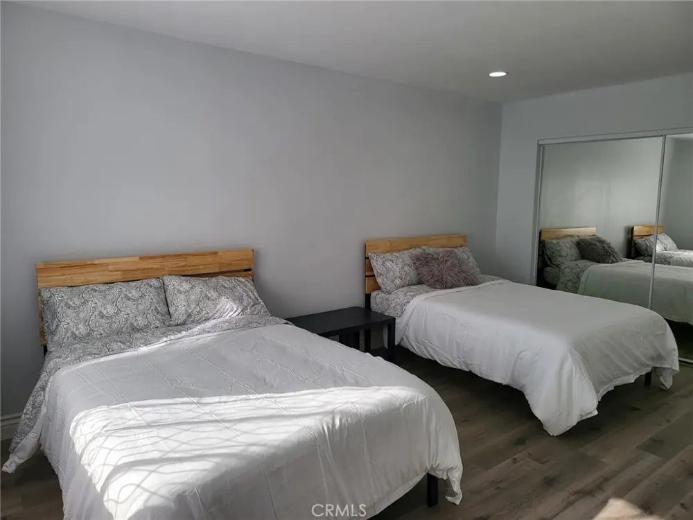 510 Short #B Inglewood, CA 90302