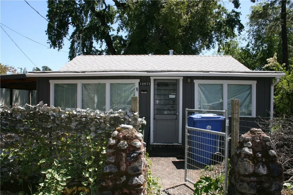12871 Second Clearlake Oaks, CA 95423