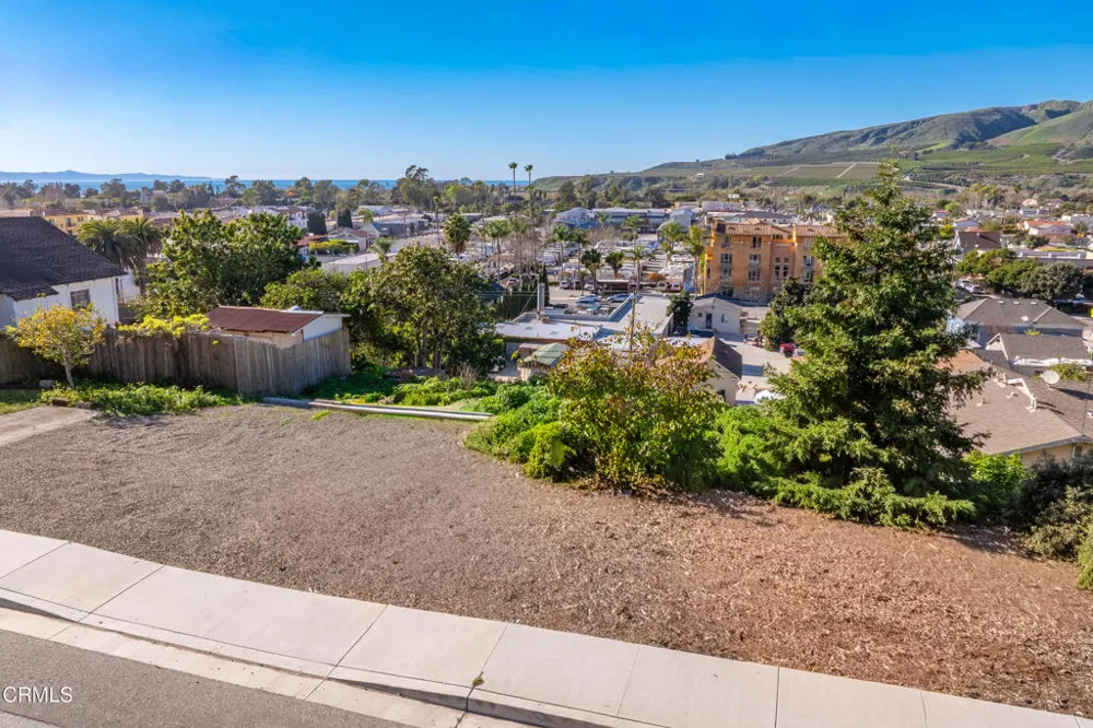 257 Cedar Street Ventura, CA 93001