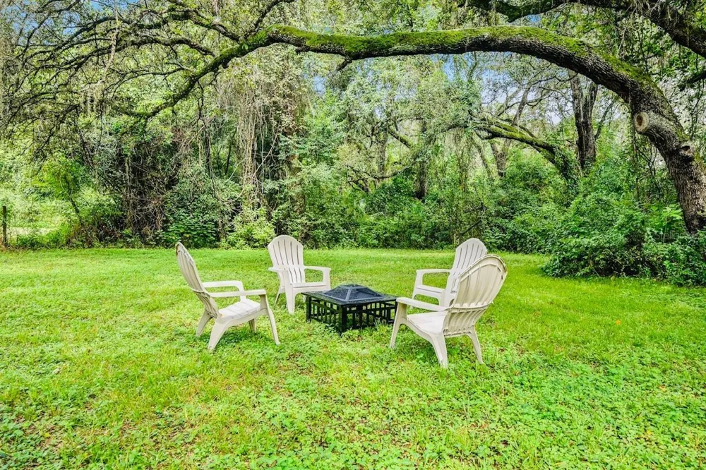 10245 E TRAILS END ROAD Floral City, FL 34436
