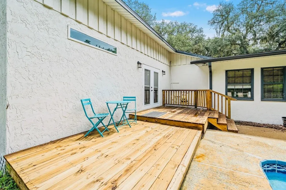 10245 E TRAILS END ROAD Floral City, FL 34436