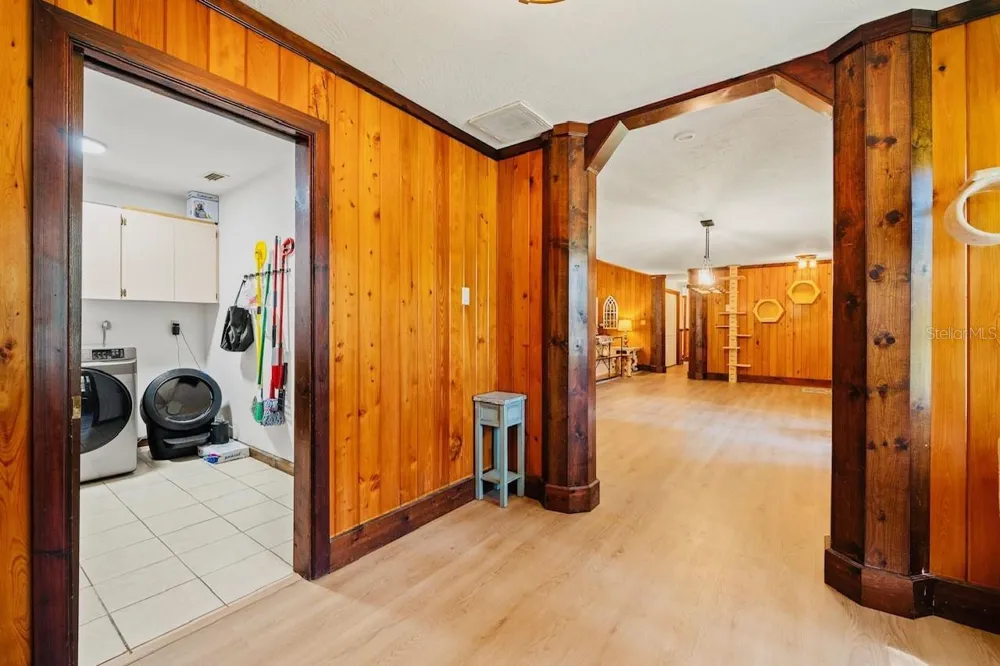 10245 E TRAILS END ROAD Floral City, FL 34436