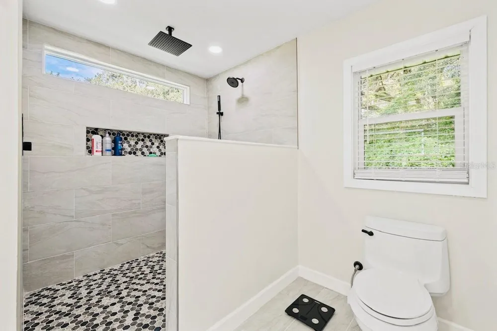 10245 E TRAILS END ROAD Floral City, FL 34436
