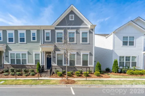15132 Rocky Bluff Loop