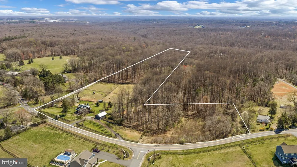 212 KELLOGG MILL ROAD Fredericksburg, VA 22406