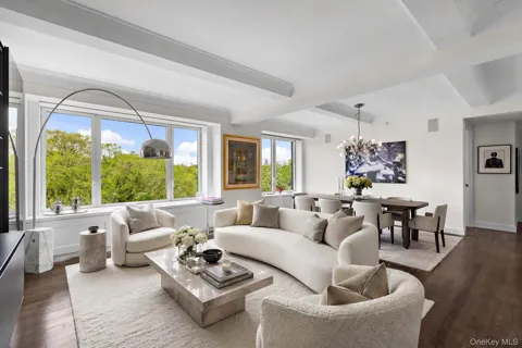 1212 5th Avenue #8B