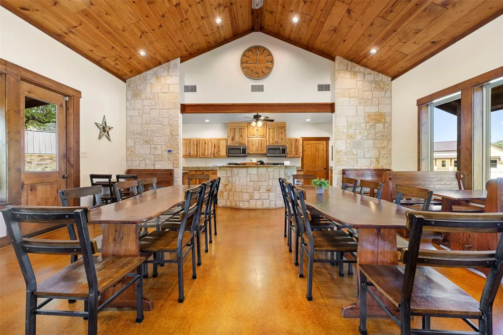 11 Stepping Stone Concan, TX 78838