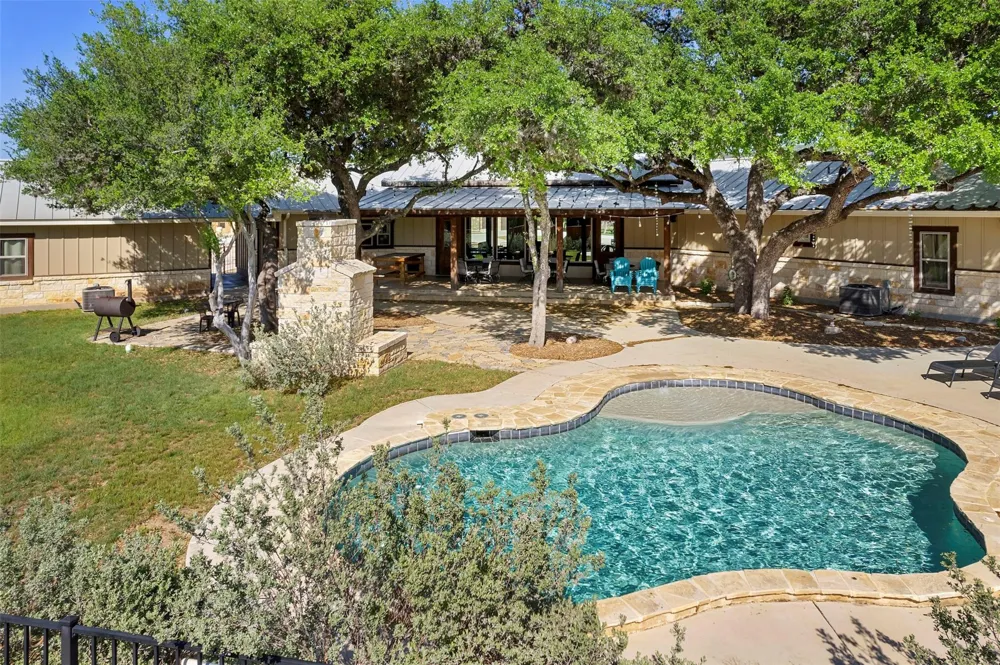 11 Stepping Stone Concan, TX 78838