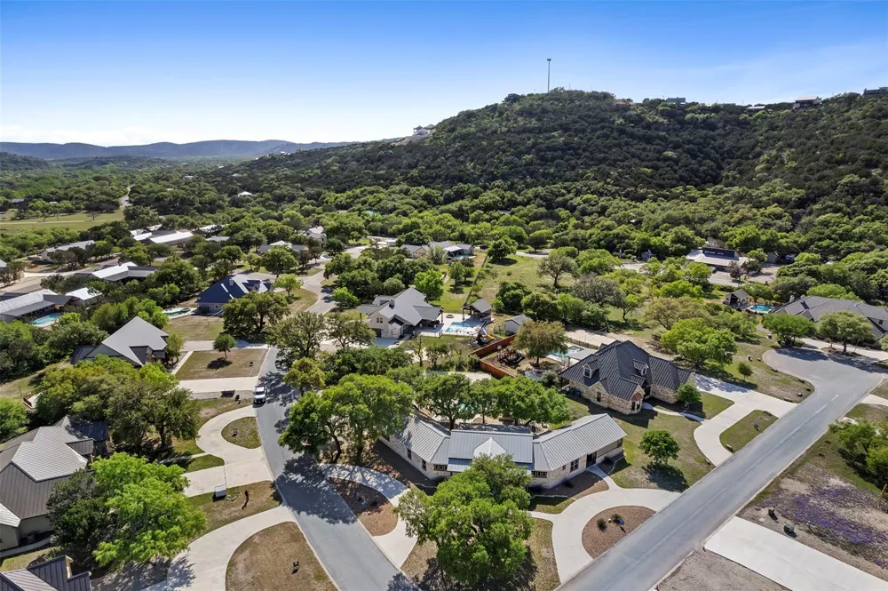 11 Stepping Stone Concan, TX 78838