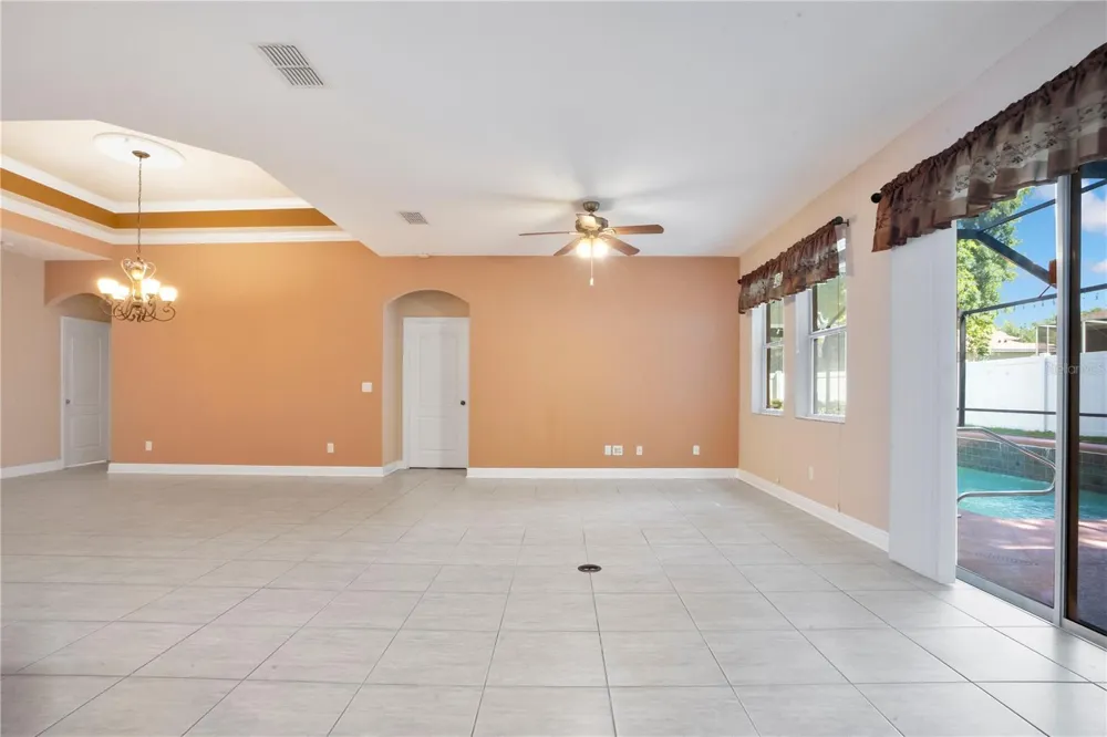 2210 VALTERRA VISTA WAY Valrico, FL 33594