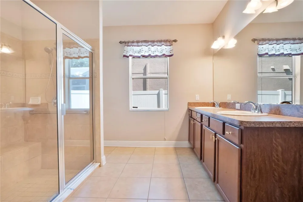 2210 VALTERRA VISTA WAY Valrico, FL 33594