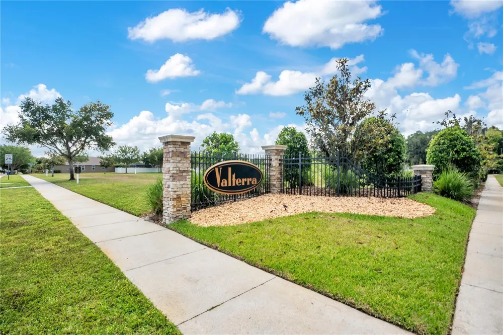 2210 VALTERRA VISTA WAY Valrico, FL 33594
