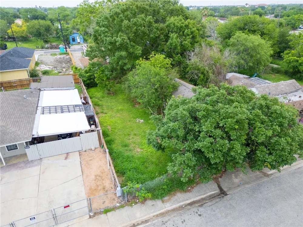 808 Elesa Street Corpus Christi, TX 78405