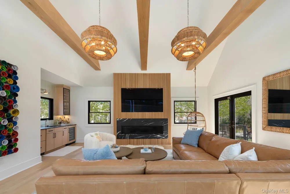 1 Fox Crossing Sag Harbor, NY 11963
