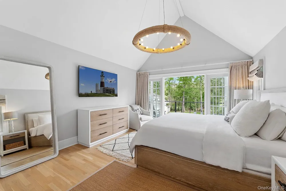 1 Fox Crossing Sag Harbor, NY 11963
