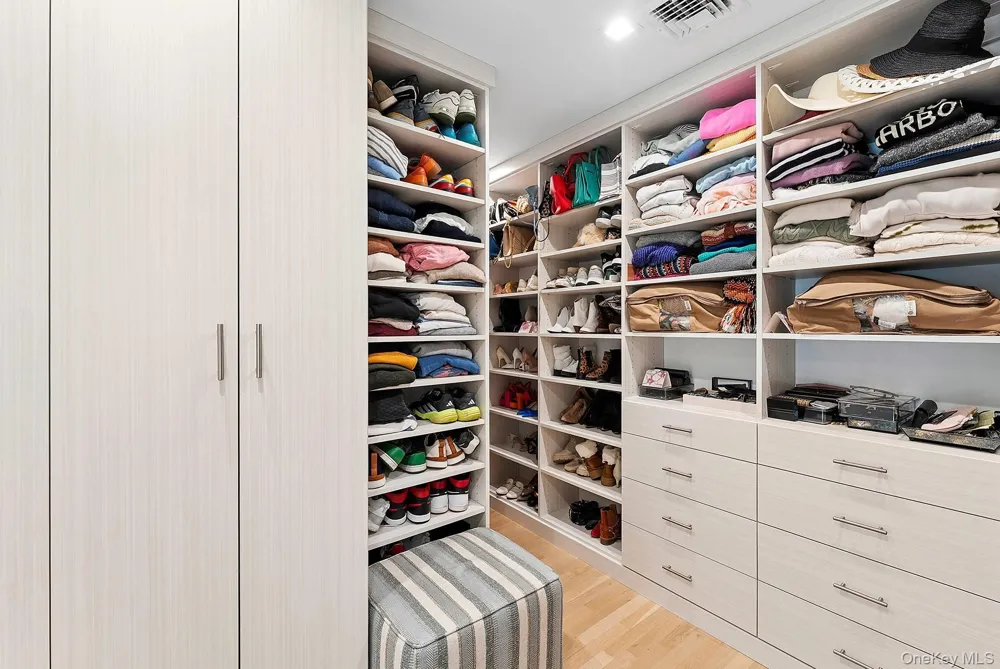 1 Fox Crossing Sag Harbor, NY 11963