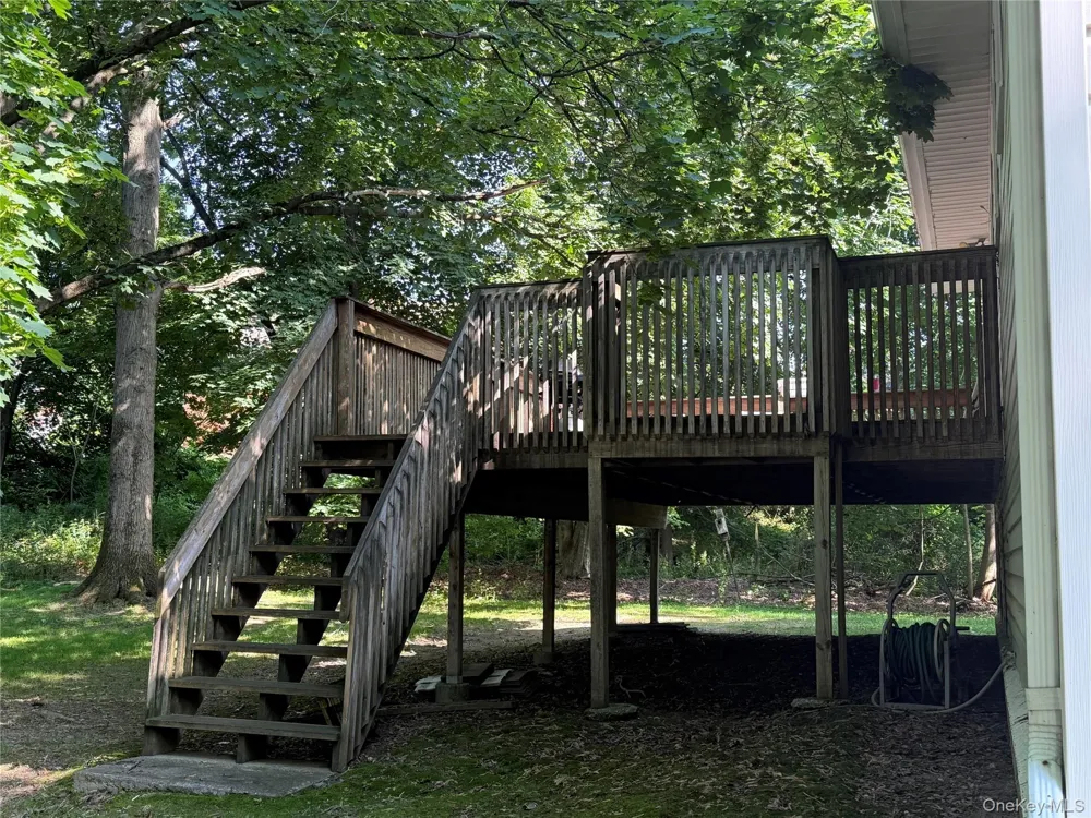 11 Sherwood Heights Wappingers Falls, NY 12590