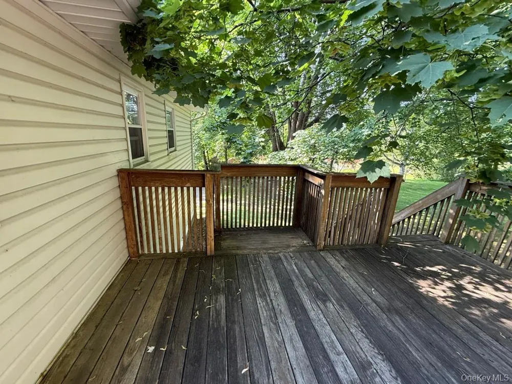 11 Sherwood Heights Wappingers Falls, NY 12590