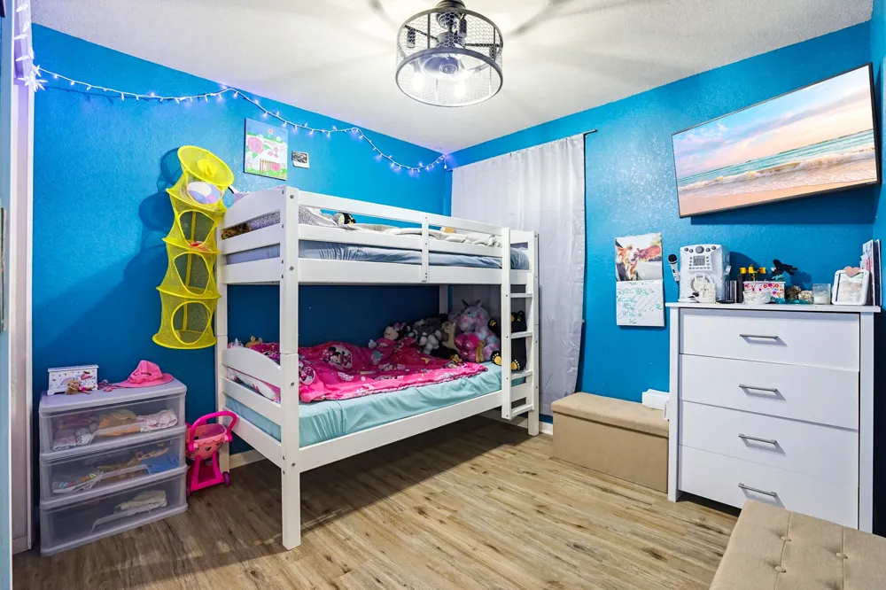 138 Talon Drive Luling, TX 78648