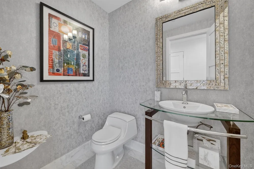 5 Renaissance Square #PH6C White Plains, NY 10601